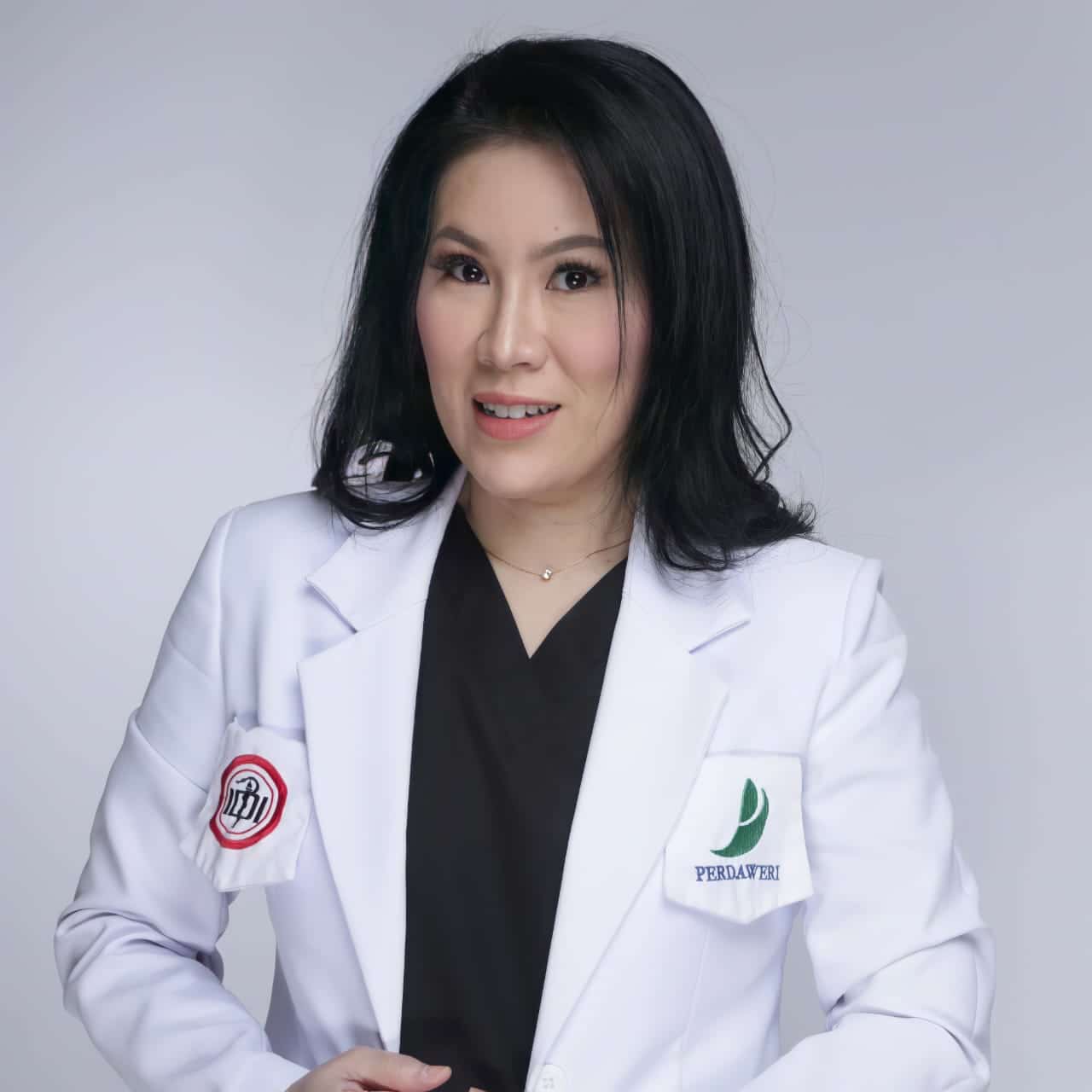 dr. Cristhine M. Biomed (AAM)